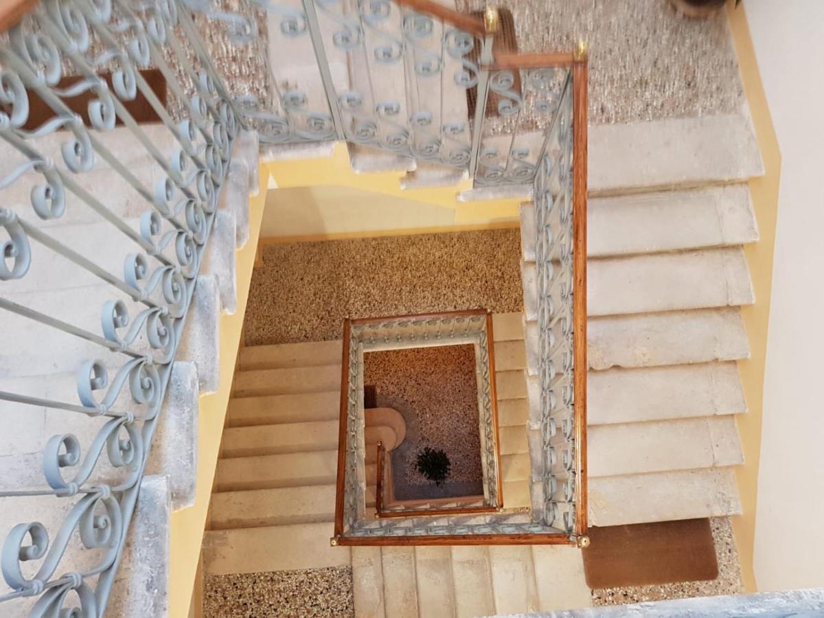 Residenza Emilia * Venise